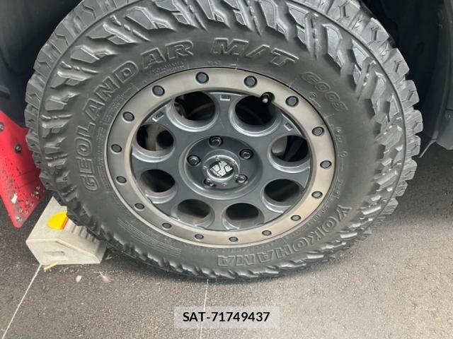 Toyota RAV4 2020-03 8101532-6