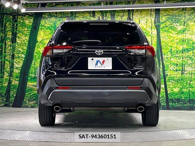Toyota RAV4 2022-04 8101509-14