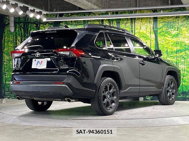 Toyota RAV4 2022-04 8101509-16