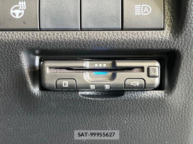 Toyota RAV4 2019-07 8101527-5