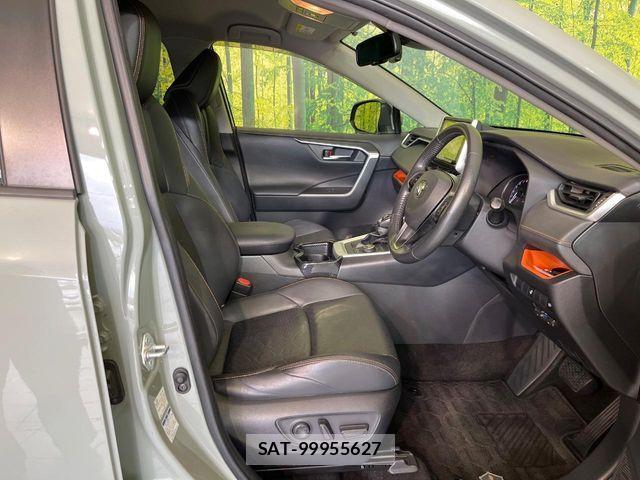 Toyota RAV4 2019-07 8101527-7