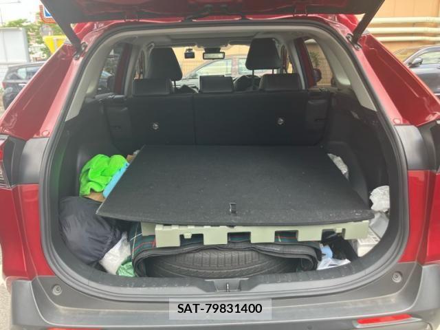 Toyota RAV4 2019-11 8101531-11