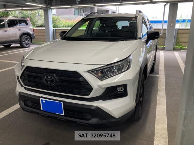 Toyota RAV4 2022-12 8101512-0