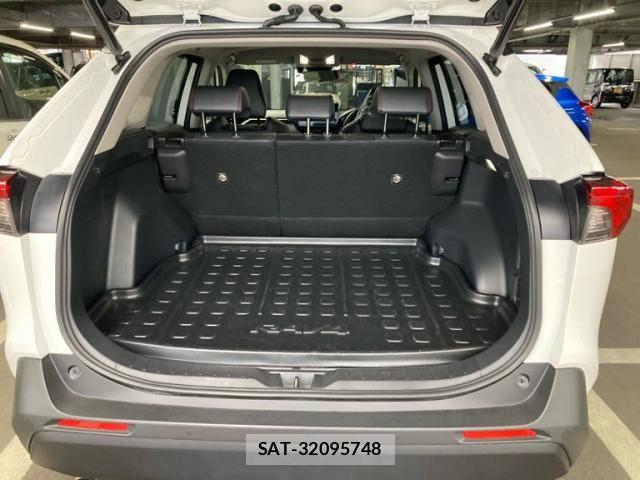 Toyota RAV4 2022-12 8101512-9