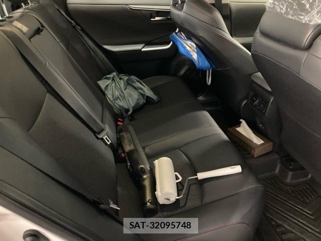 Toyota RAV4 2022-12 8101512-10