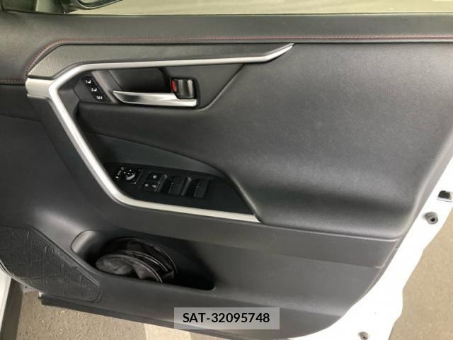 Toyota RAV4 2022-12 8101512-12