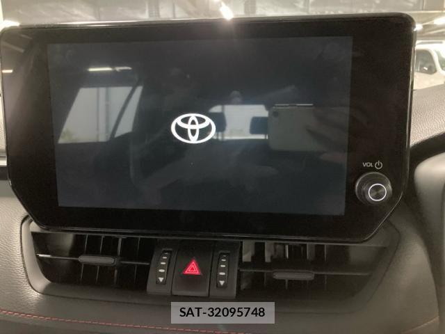 Toyota RAV4 2022-12 8101512-17