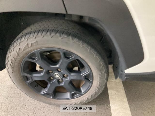 Toyota RAV4 2022-12 8101512-6