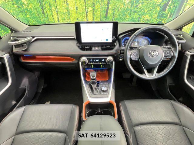 Toyota RAV4 2024-01 8101505-1