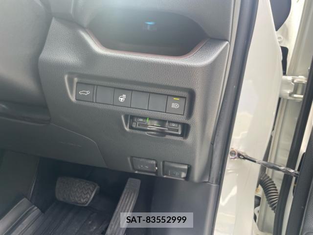 Toyota RAV4 2019-11 8101530-12