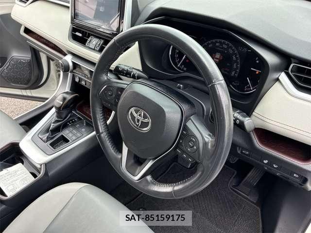 Toyota RAV4 2019-07 8101539-14