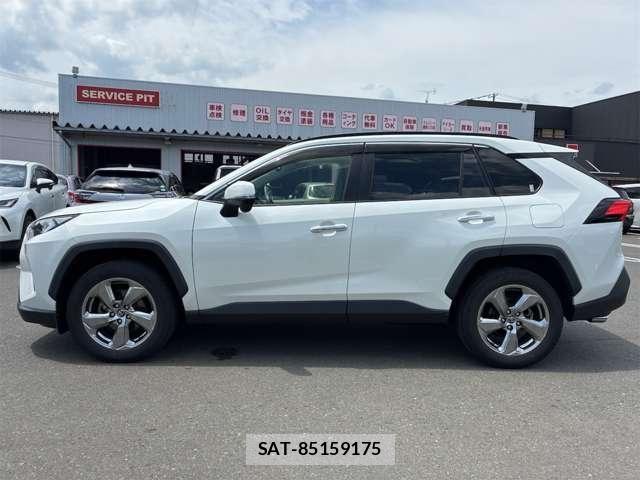 Toyota RAV4 2019-07 8101539-25