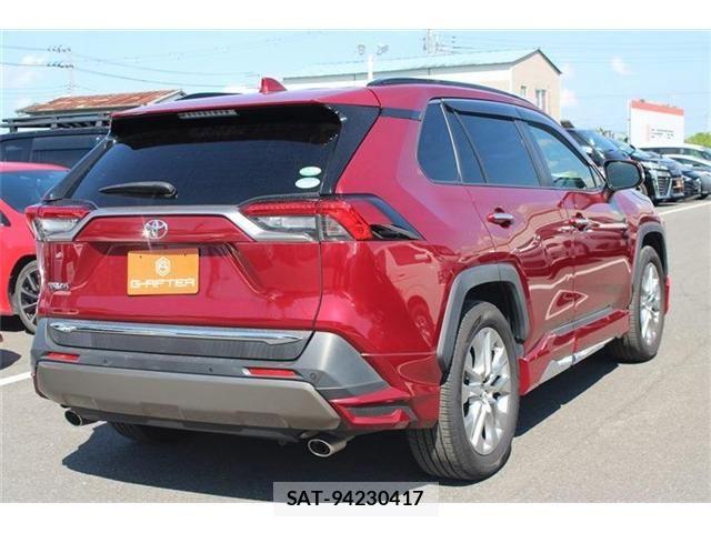 Toyota RAV4 2019-05 8101528-9