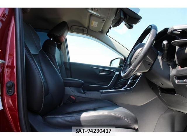 Toyota RAV4 2019-05 8101528-27