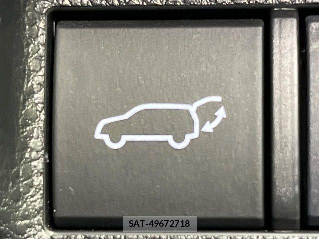 Toyota RAV4 2021-01 8101525-5