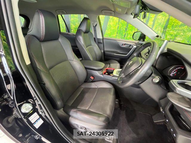 Toyota RAV4 2021-07 8101519-7