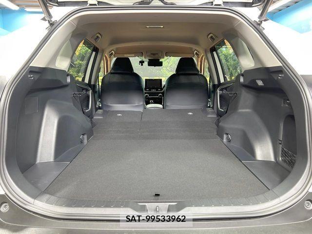 Toyota RAV4 2019-07 8101523-9