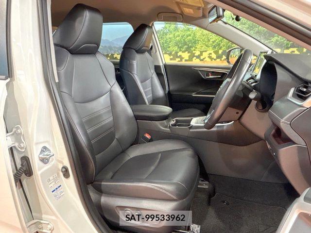 Toyota RAV4 2019-07 8101523-7