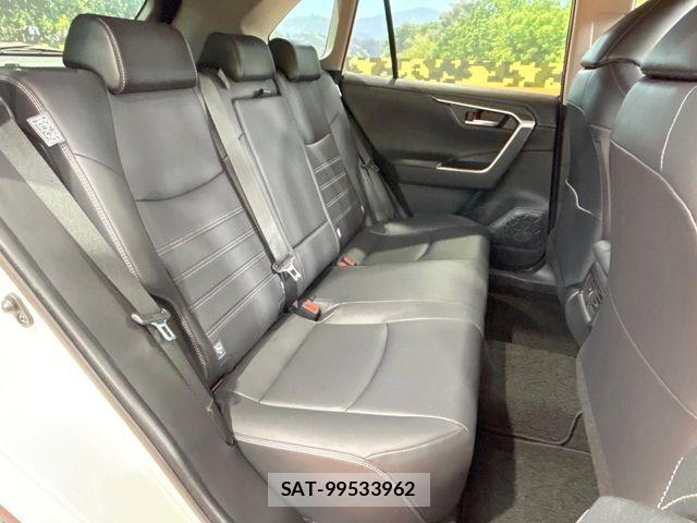 Toyota RAV4 2019-07 8101523-8