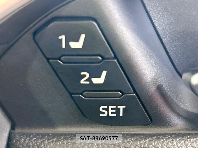 Toyota RAV4 2025-10 8101498-5
