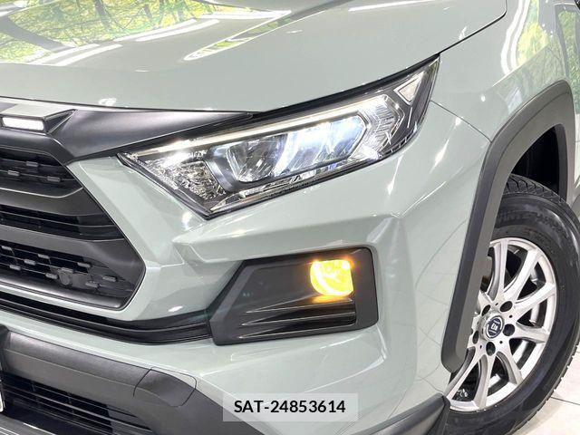 Toyota RAV4 2020-12 8101522-12