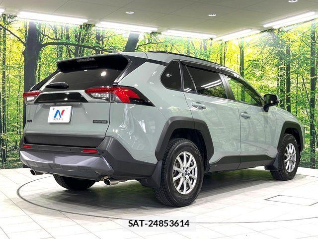 Toyota RAV4 2020-12 8101522-17
