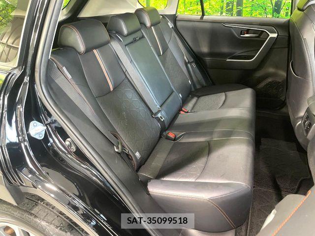 Toyota RAV4 2020-06 8101526-8