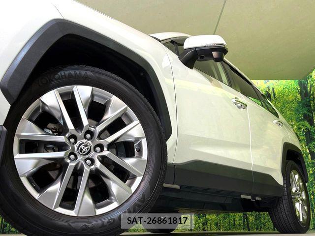 Toyota RAV4 2020-05 8132055-12