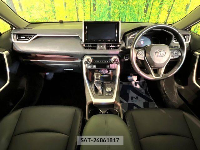 Toyota RAV4 2020-05 8132055-1