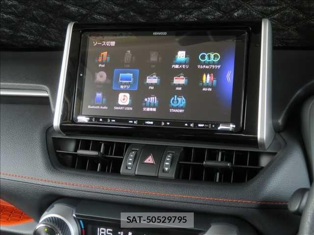 Toyota RAV4 2019-07 8132057-10
