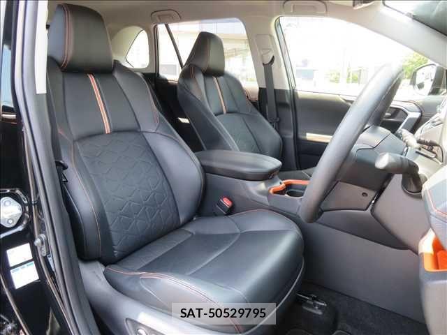 Toyota RAV4 2019-07 8132057-16