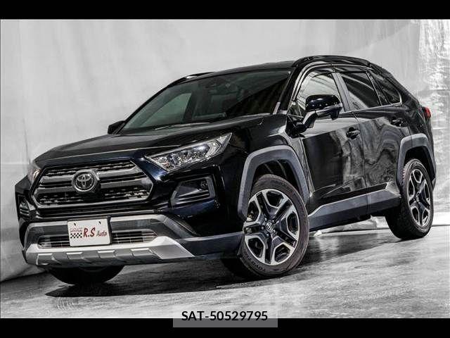Toyota RAV4 2019-07 8132057-2