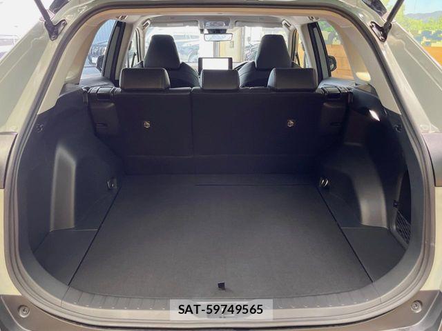 Toyota RAV4 2023-09 8132052-9