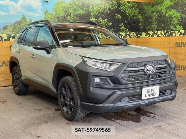 Toyota RAV4 2023-09 8132052-15