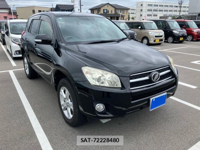 Toyota RAV4 2012-02 8132062-1