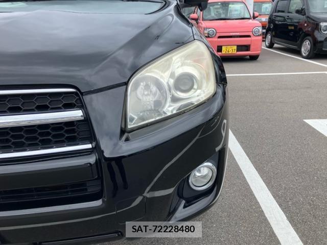 Toyota RAV4 2012-02 8132062-4