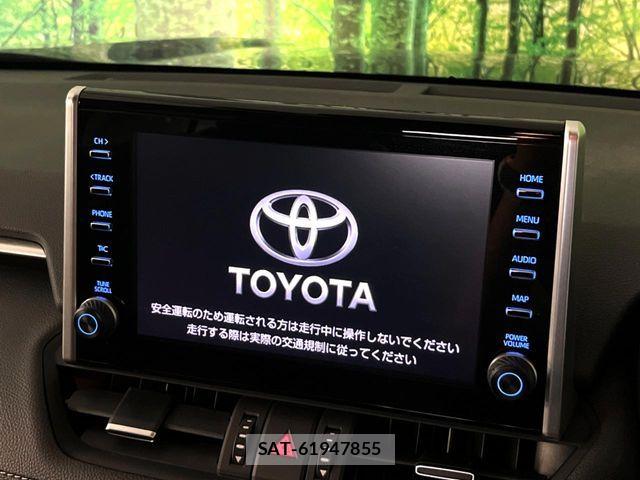 Toyota RAV4 2021-06 8132056-2