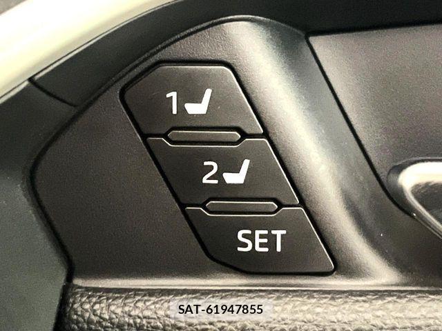 Toyota RAV4 2021-06 8132056-5