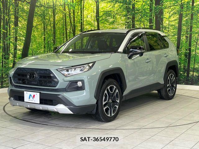 Toyota RAV4 2019-08 8132054-15