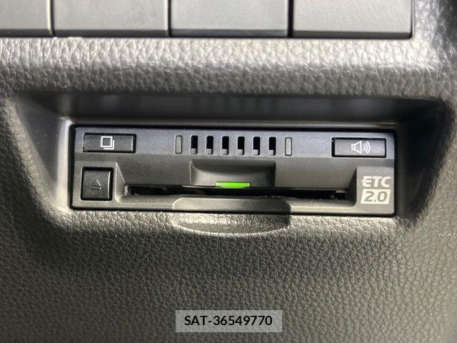 Toyota RAV4 2019-08 8132054-6