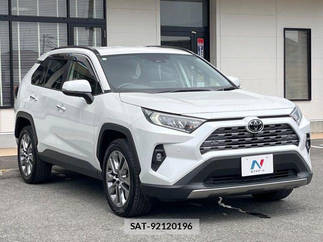 Toyota RAV4 2024-05 8146534-16