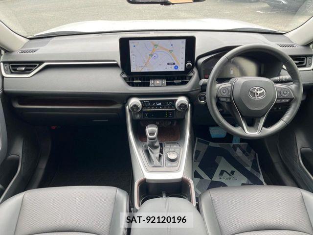 Toyota RAV4 2024-05 8146534-1
