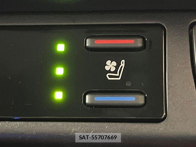 Toyota RAV4 2024-04 8146535-4