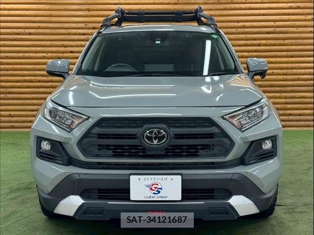Toyota RAV4 2019-06 8146549-12