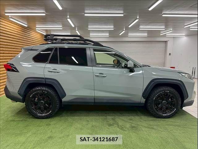 Toyota RAV4 2019-06 8146549-14