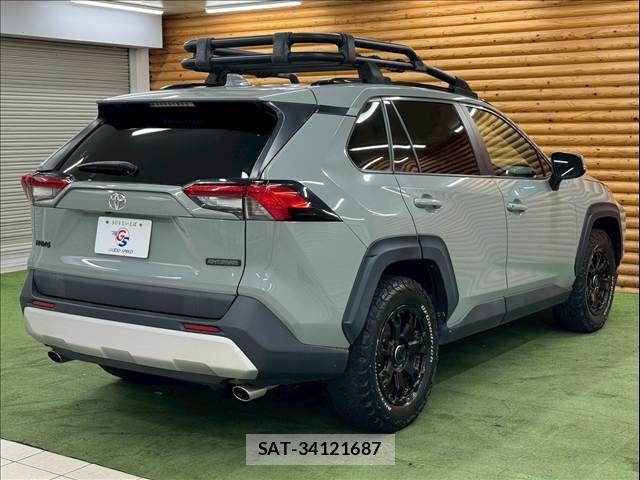 Toyota RAV4 2019-06 8146549-16