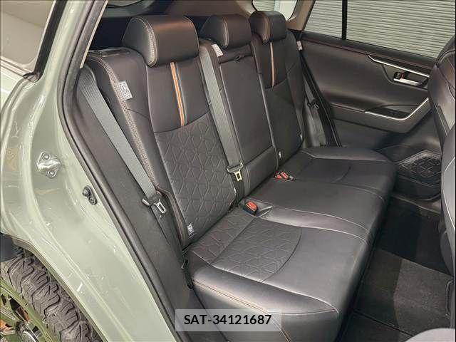 Toyota RAV4 2019-06 8146549-6
