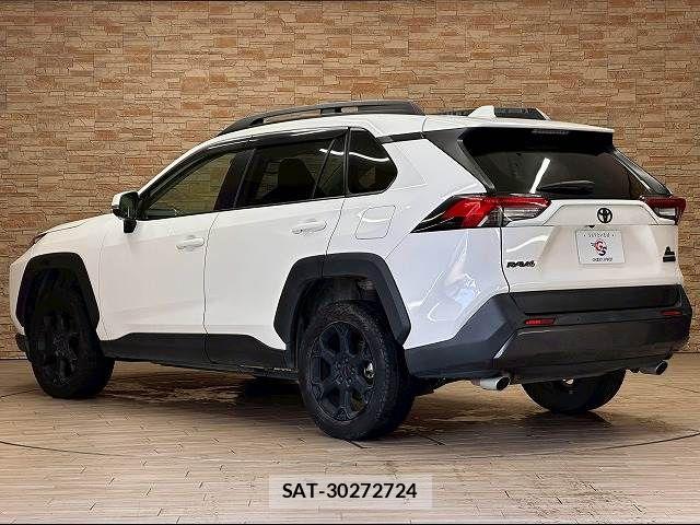 Toyota RAV4 2021-02 8146542-15