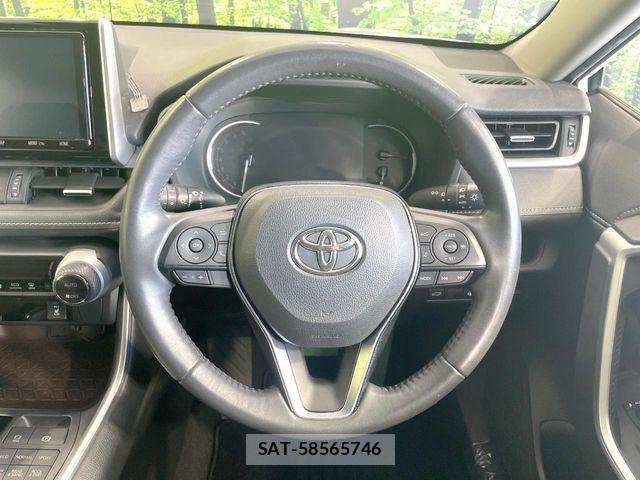Toyota RAV4 2020-03 8146560-10
