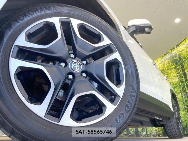 Toyota RAV4 2020-03 8146560-12